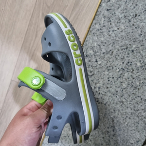 크록스여름샌달