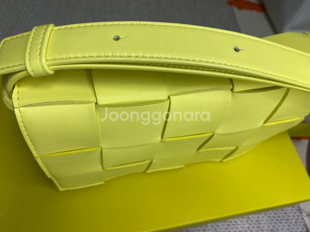 보태가 베네타 카세트백(BOTTEGA VENETA)--2