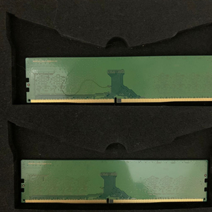 컴퓨터 ddr4 8g * 2