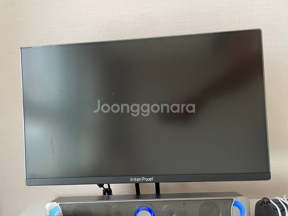 인터픽셀 24인치 무결점 모니터팝니다--1