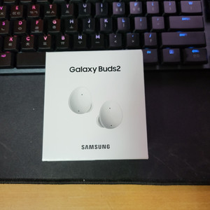 갤럭시버즈2 화이트 팔아요(미개봉)