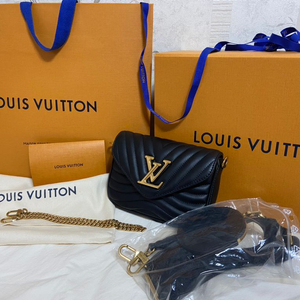 루이비통 뉴웨이브 멀티포쉐트 풀박스