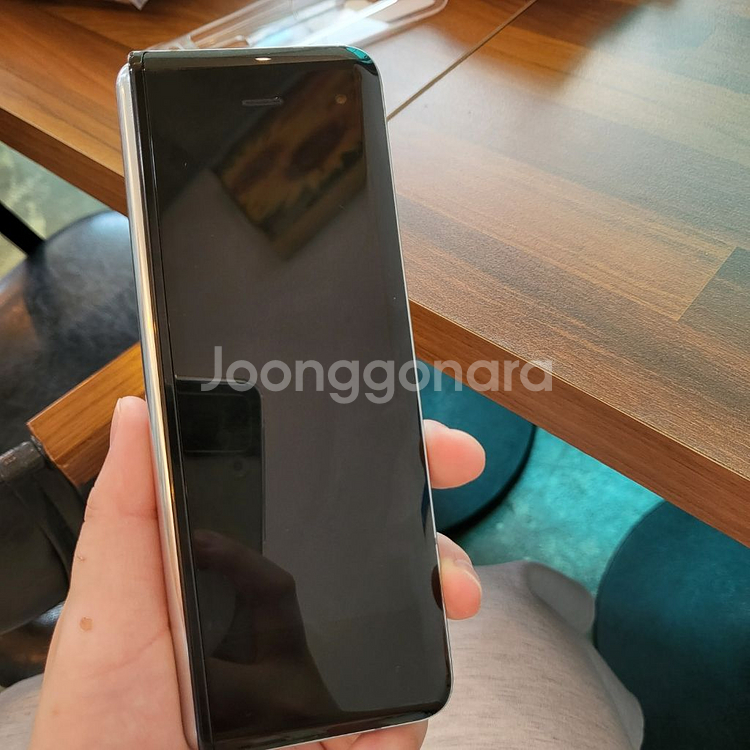갤럭시 폴드1 판매합니더--0