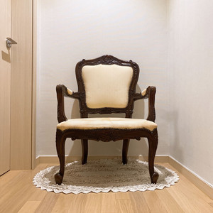 앤틱 의자 프렌치 암체어 French Armchair