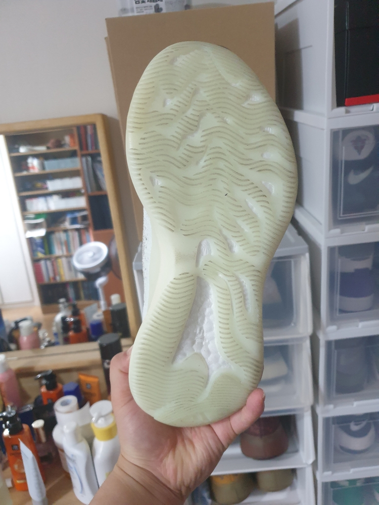 (1회실착) 아디다스 이지부스트380 칼싸이트 255--1