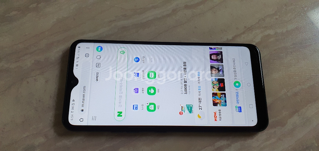 LG Q51핸드폰검은색 32기가 A급최상급처택포7만--1