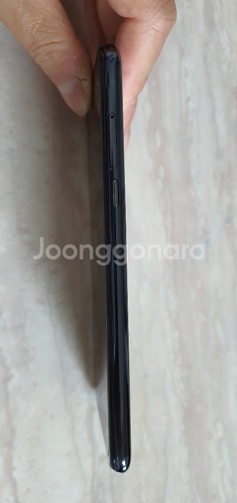 LG Q51핸드폰검은색 32기가 A급최상급처택포7만--4