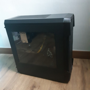 게이밍컴퓨터 데스크탑