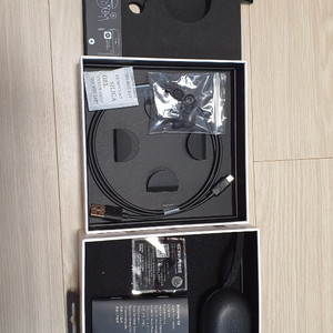 뱅앤올룹슨 E8 1.0 판매합니다