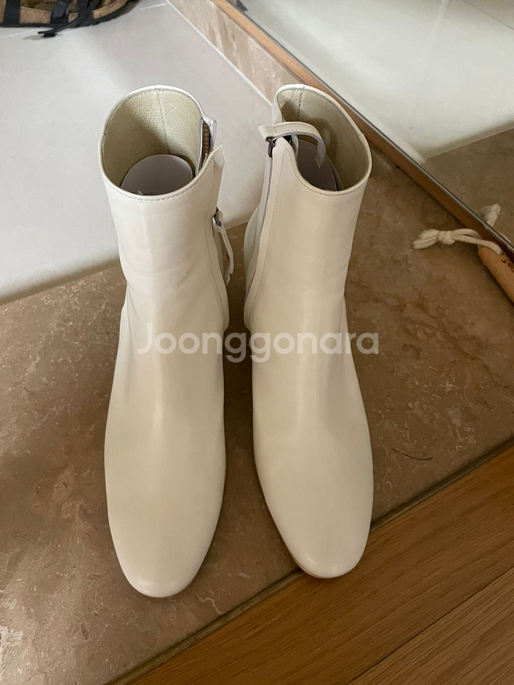 화이트 부츠(가격내림)--0