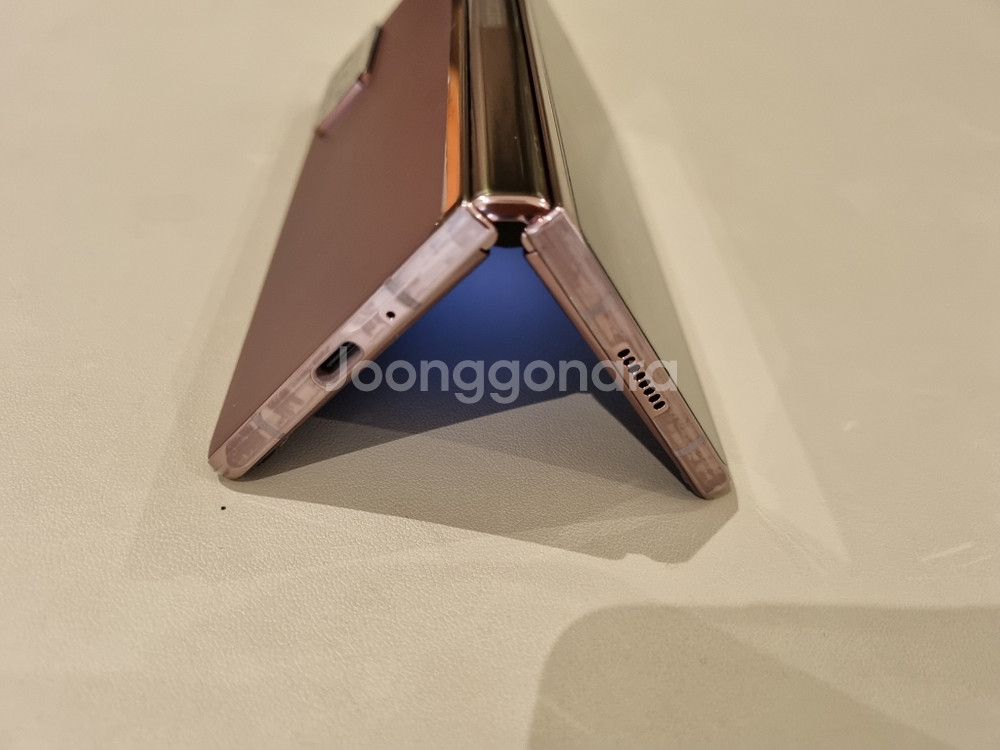 갤럭시 폴드2 256기가 골드 *새상품--4