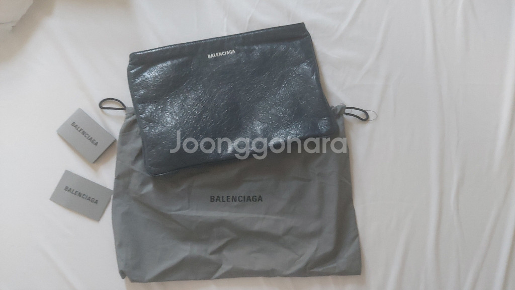 발렌시아가 클러치--0