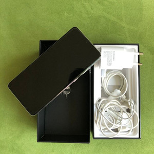 갤럭시 S20+클라우드화이트 256G A급 풀박스