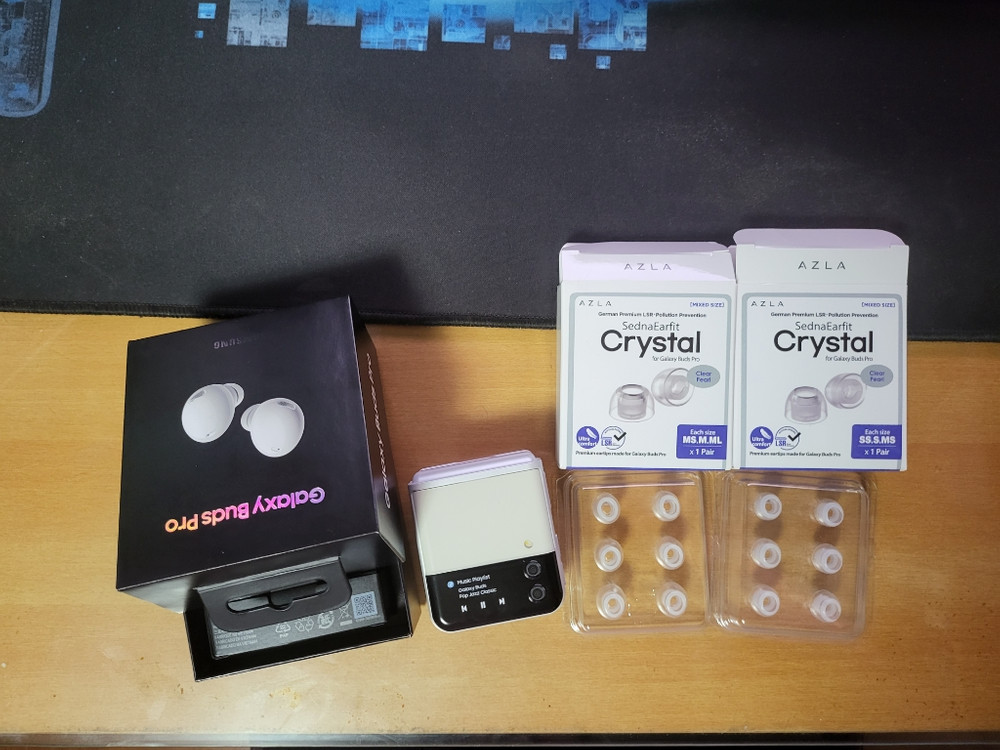 갤럭시버즈프로+플립케이스+아즈라팁 팝니다--0