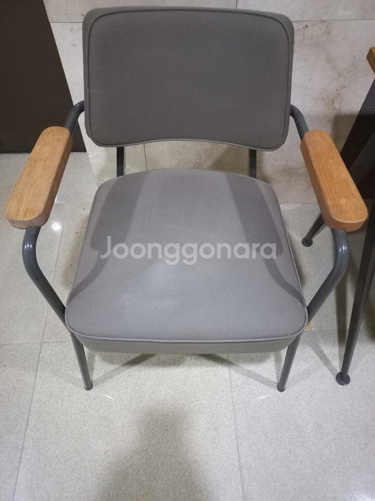 비트라 vitra 책상의자--4