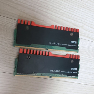 삼성 ddr4 8g x2 +방열판 시금치 램