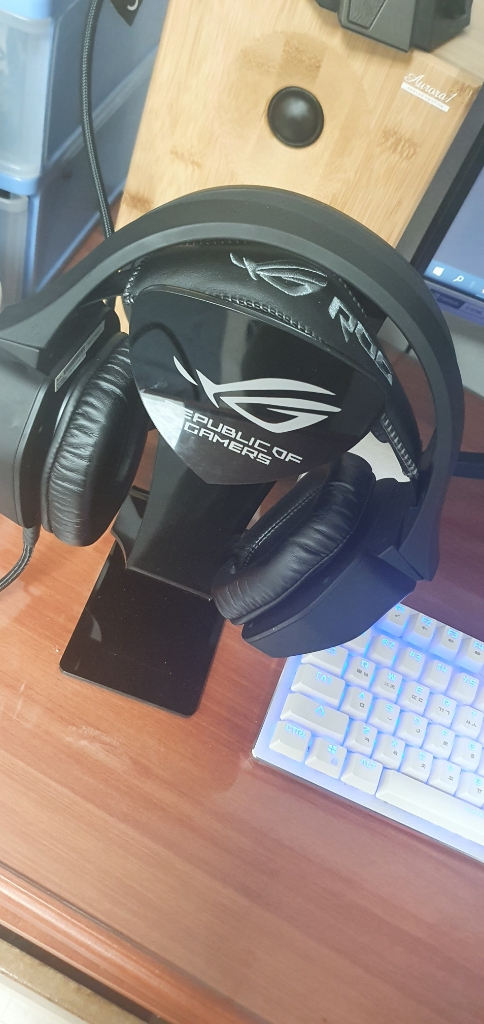 아수스 센츄리온 7.1--3