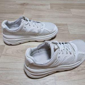 호카오네오네 260 본디b 호카 엔가