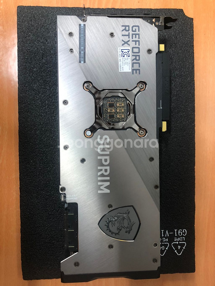 msi rtx 3080ti 슈프림 팝니다.--3