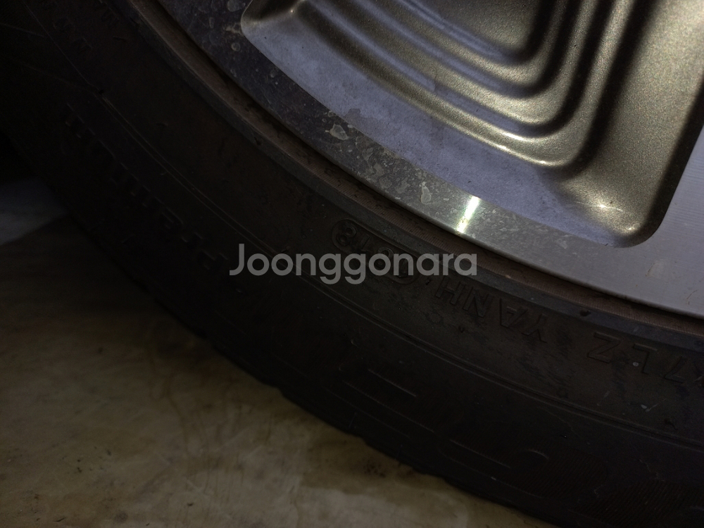 올뉴투싼 휠타이어 한대분--1