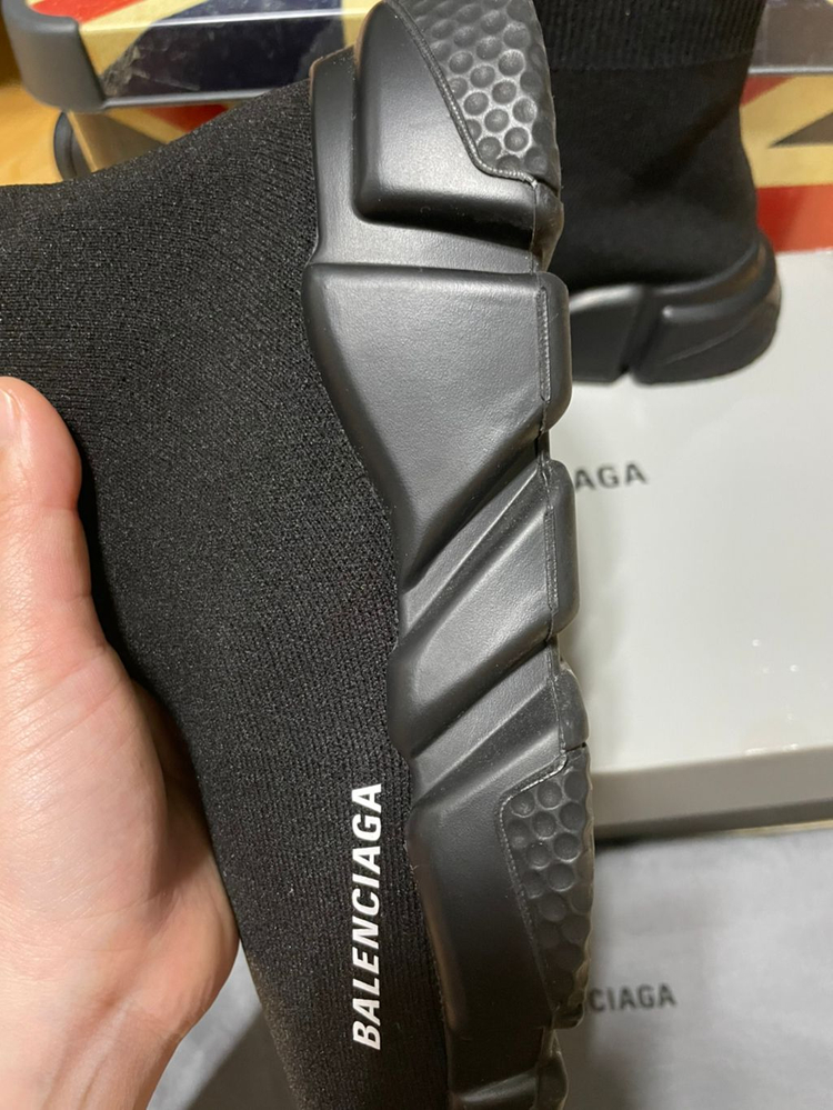 발렌시아가스피드러너 올블랙 37--2