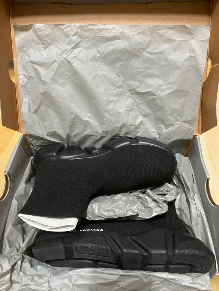 발렌시아가스피드러너 올블랙 37--6