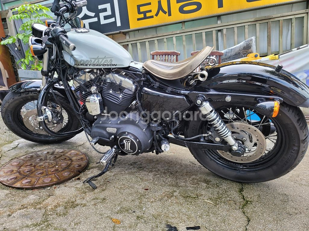 할리데이비슨 포티에잇--3