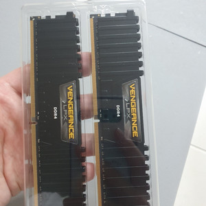 CORSAIR DDR4-3600 CL18 Ram 32G