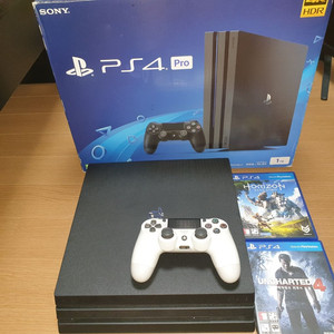 하자있는 ps4 pro 및 게임cd팝니다.