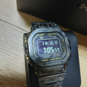 지샥 티타늄 풀메탈 시계팝니다 b5000tcm