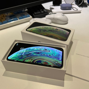 아이폰 XS 스그 256GB 판매해요!