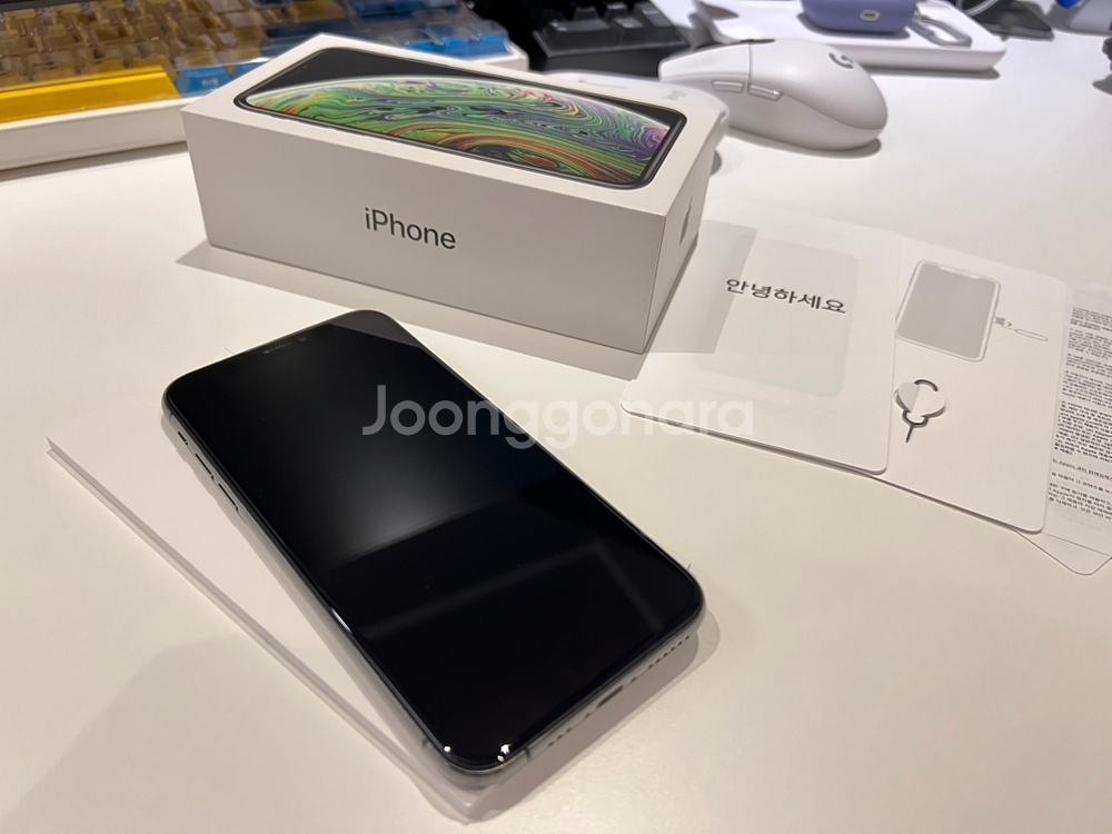 아이폰 XS 스그 256GB 판매해요!--3