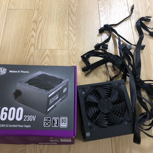 쿨러마스터MWE 600 WHITE 230V V2