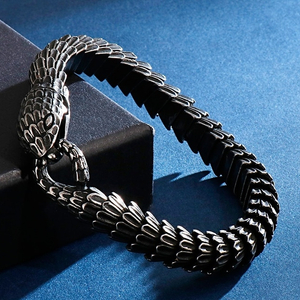 카리스마 Snake Bracelet