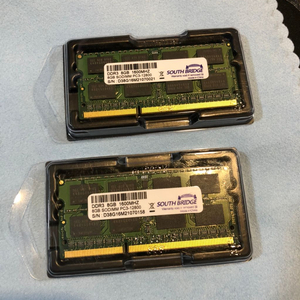 DDR3 8G 메모리 2개