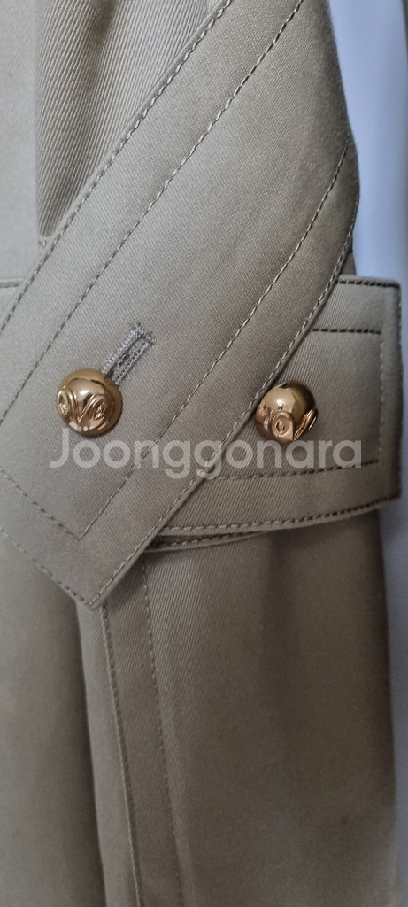 새상품 럭키 슈에뜨 트렌치코트 66--3