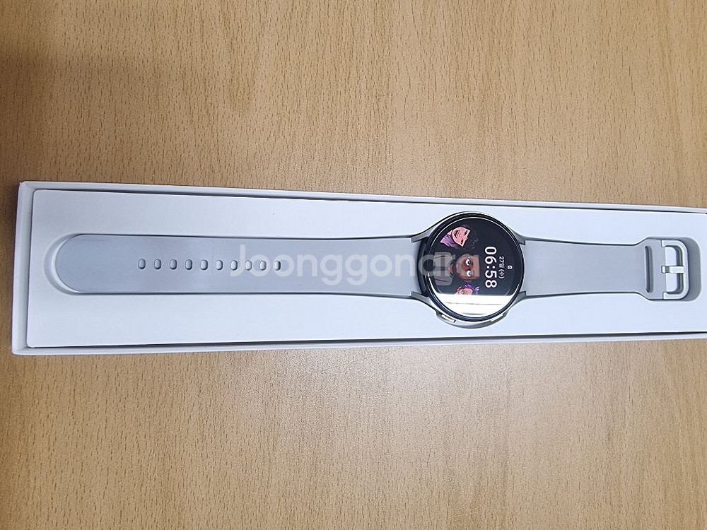갤럭시 워치4 44mm--1