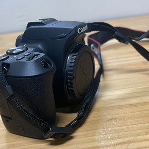 캐논200d2팔아요