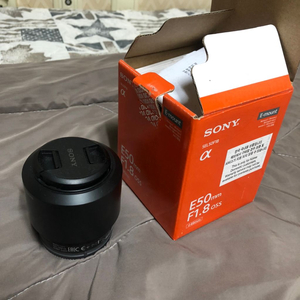 Sony E 50mm F1.8 oss