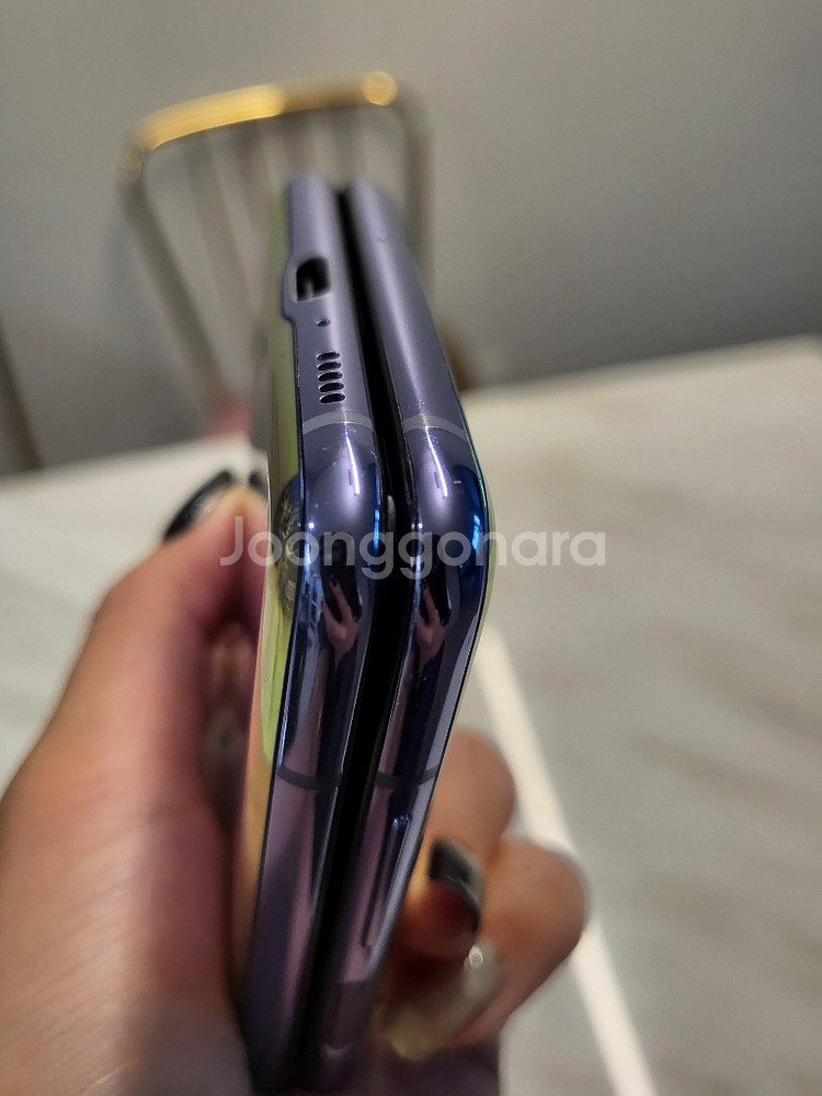 z플립 256기가 퍼플 팝니다--4