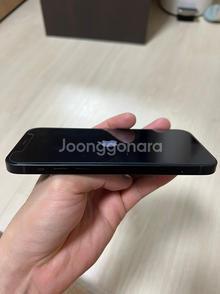 아이폰12 블랙 64기가 팝니다--8