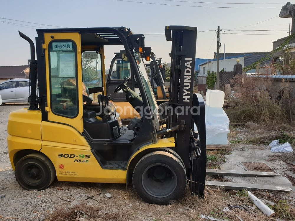 현대지게차 3톤3단--0