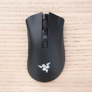 레이저 데스에더 V2 Pro + 그립 테이프 판매합니다