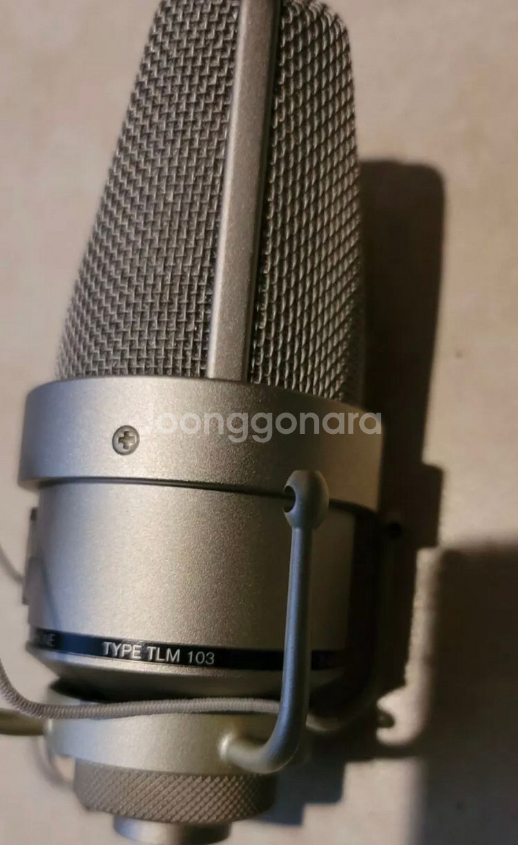 tlm 103 노이만 컨덴서 마이크--1