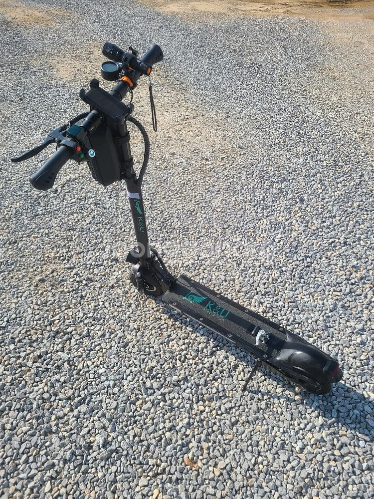 대리퀵 킥앤유 킥보드팝니다--1