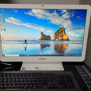 삼섬 일체형 컴퓨터 팝니다.