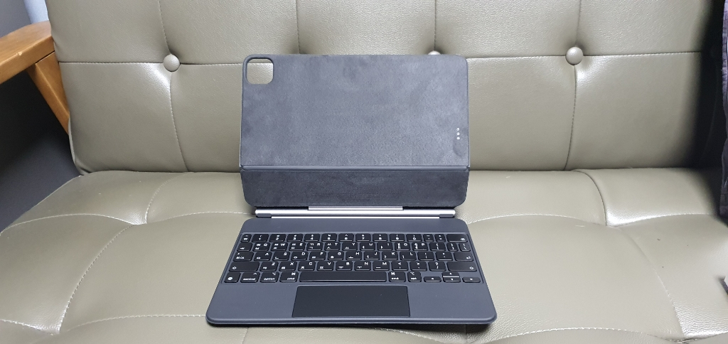 정품 아이패드 프로3세대/아이패드 에어 4세대 매직키보--3