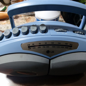 엘지 포터블 라디오 카세트 플레이어 TM-100 판매