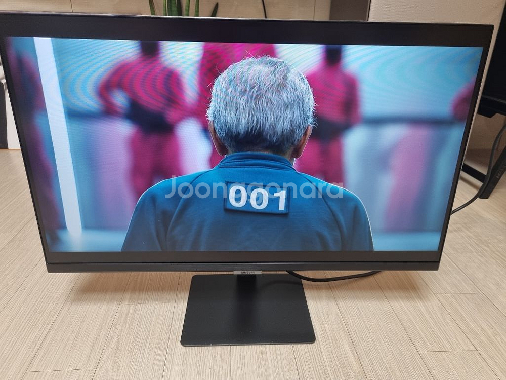 삼성 M5 27인치 스마트 모니터 팝니다.--5