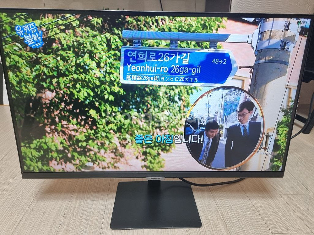 삼성 M5 27인치 스마트 모니터 팝니다.--6